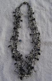 Black and White Necklace 182//280