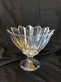 Large oval flower petal crystal candy dish 202//269